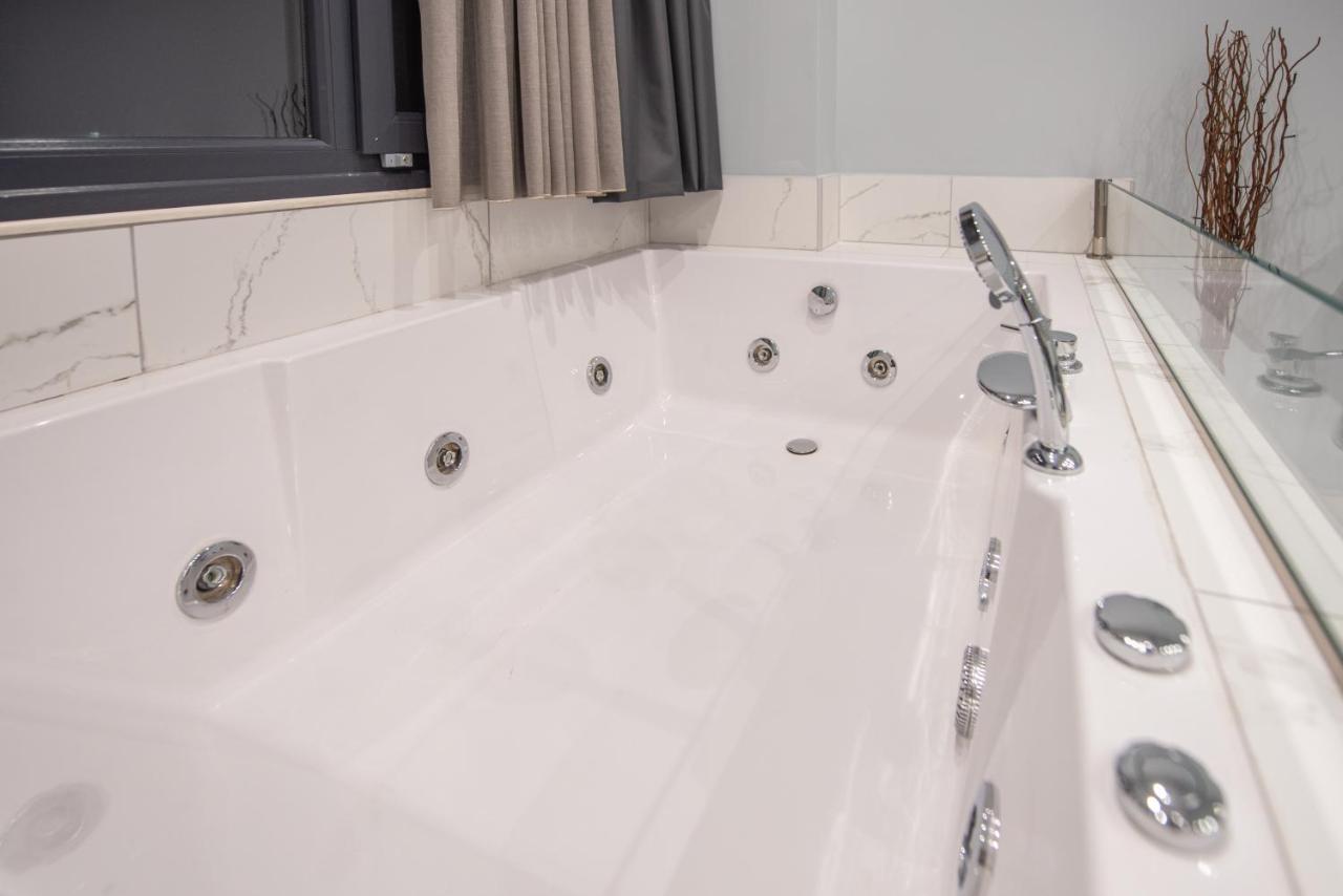 Sea & City Luxury Suite Thessaloníki Eksteriør bilde
